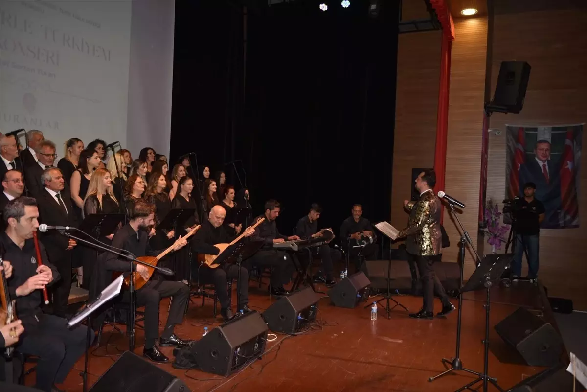 Vezirköprü'de Halk Müziği Konseri