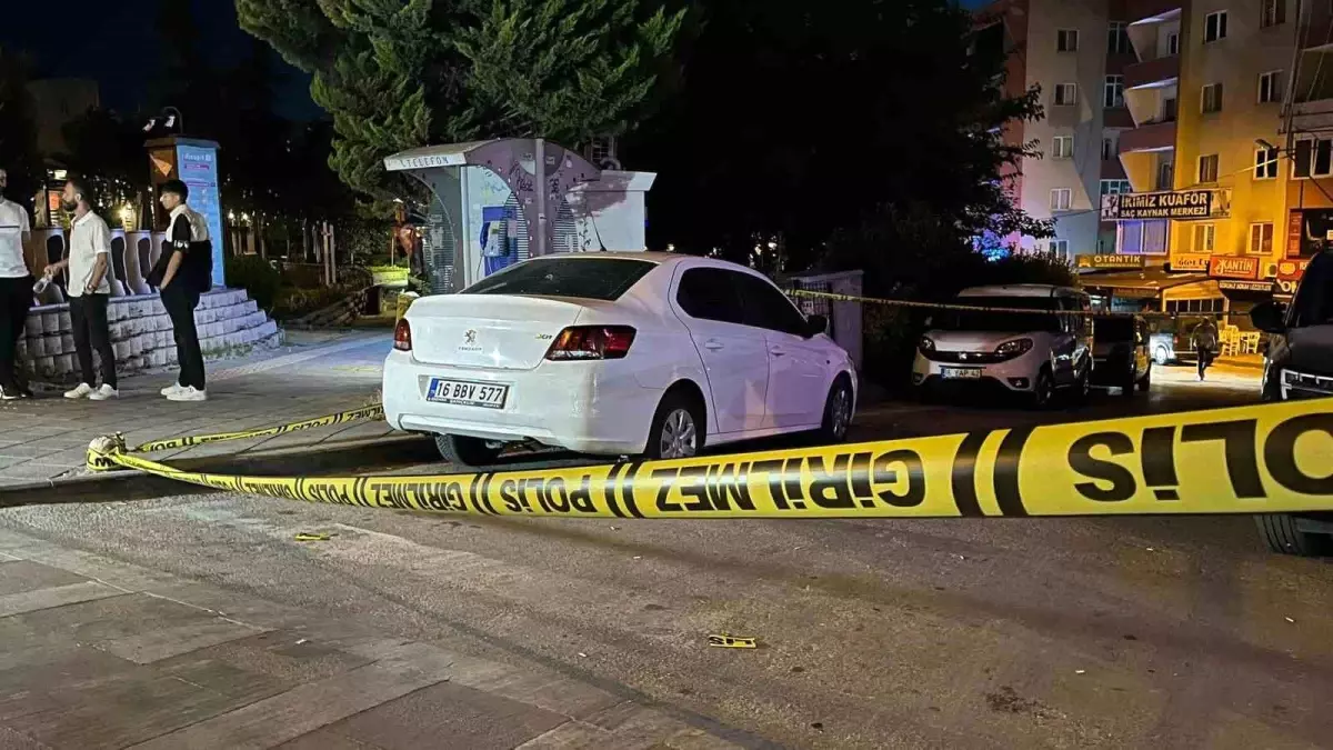 Bursa'da Araç Kurşunlandı