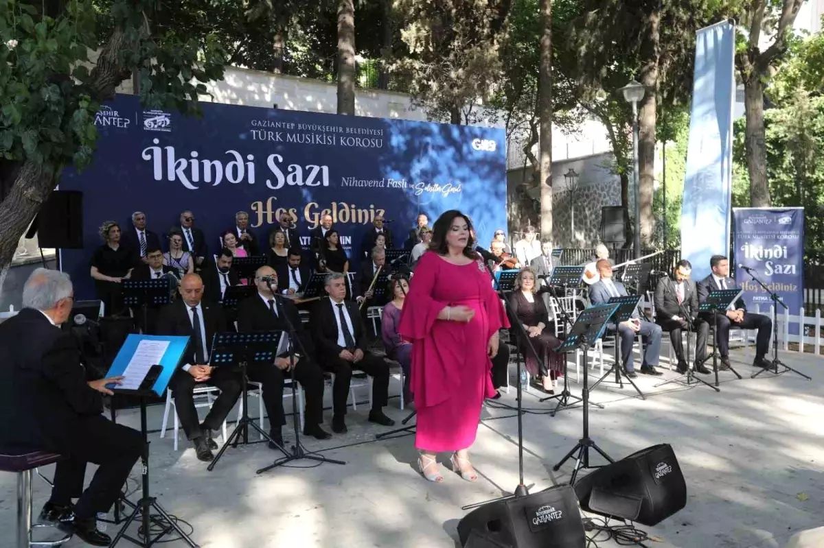 Gaziantep'te İkindi Sazı Geleneği Yeniden Hayat Buldu