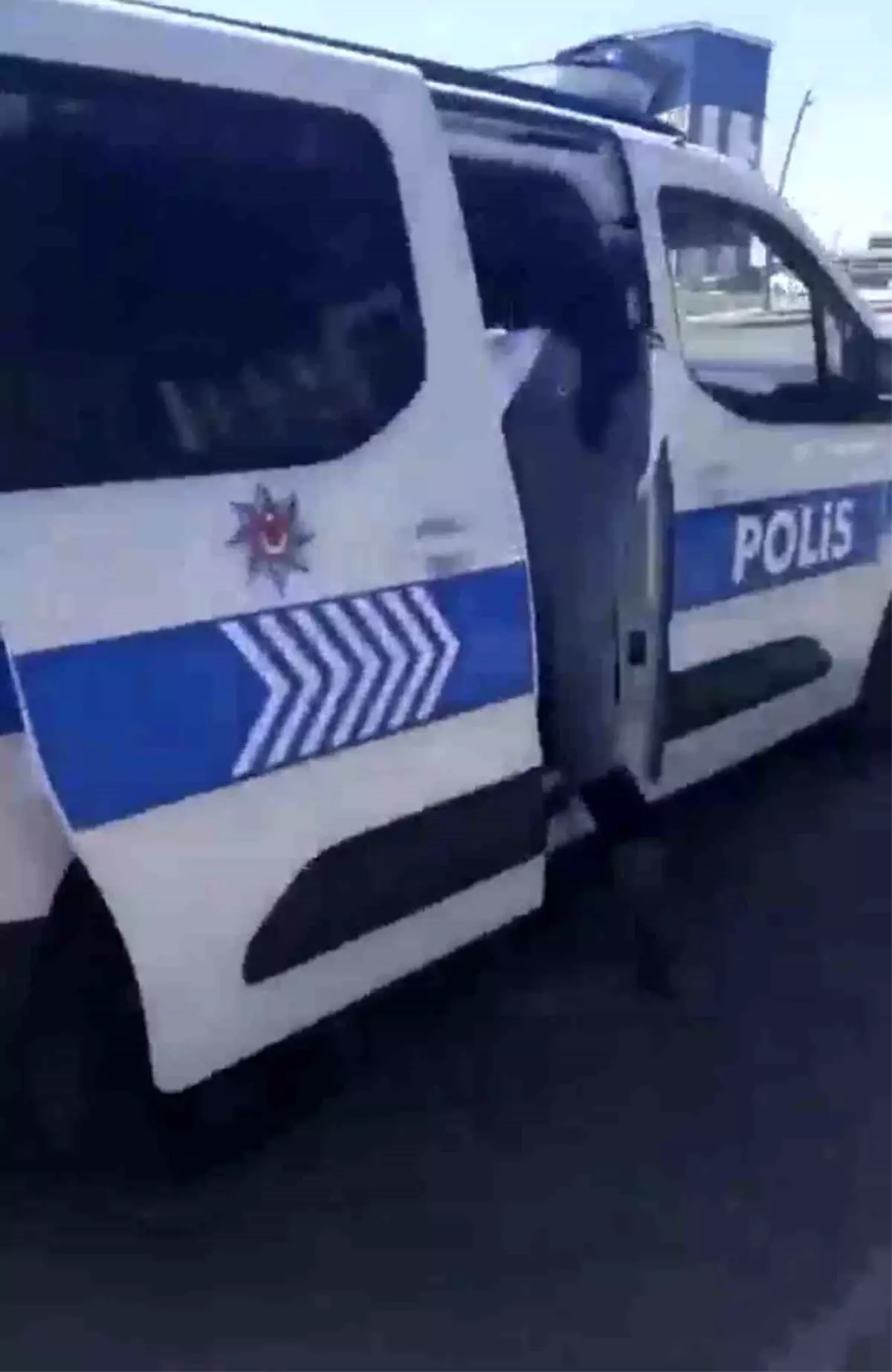 Bingöl'de Öğrenciye Polis Desteği
