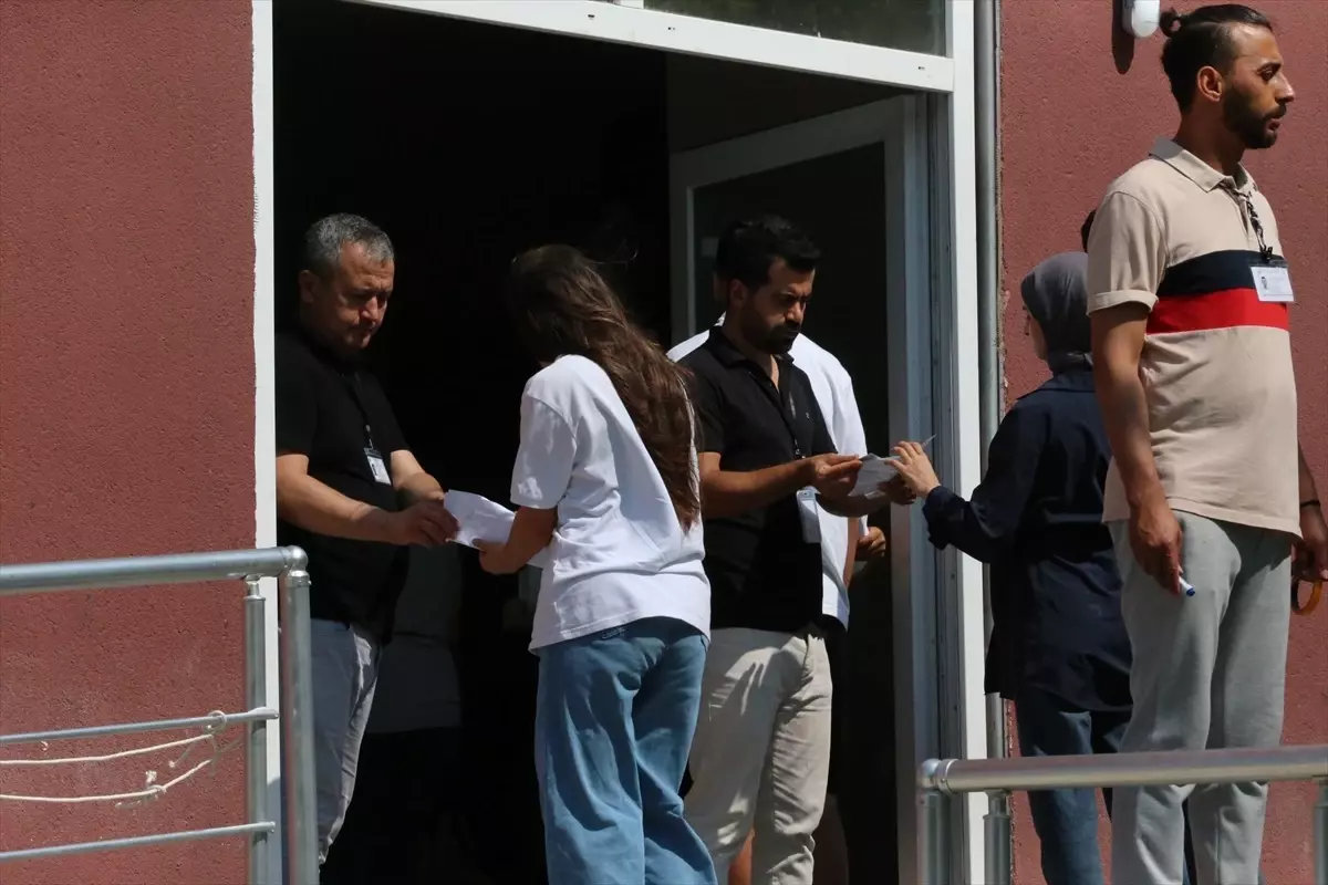 AYT Sınavı Başladı