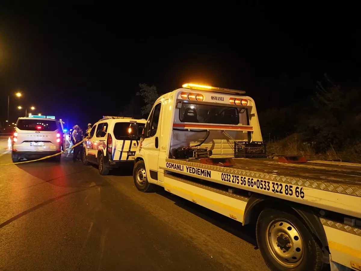 Buca'da Trafik Kazası: Baba Hayatını Kaybetti, Oğul Yaralı