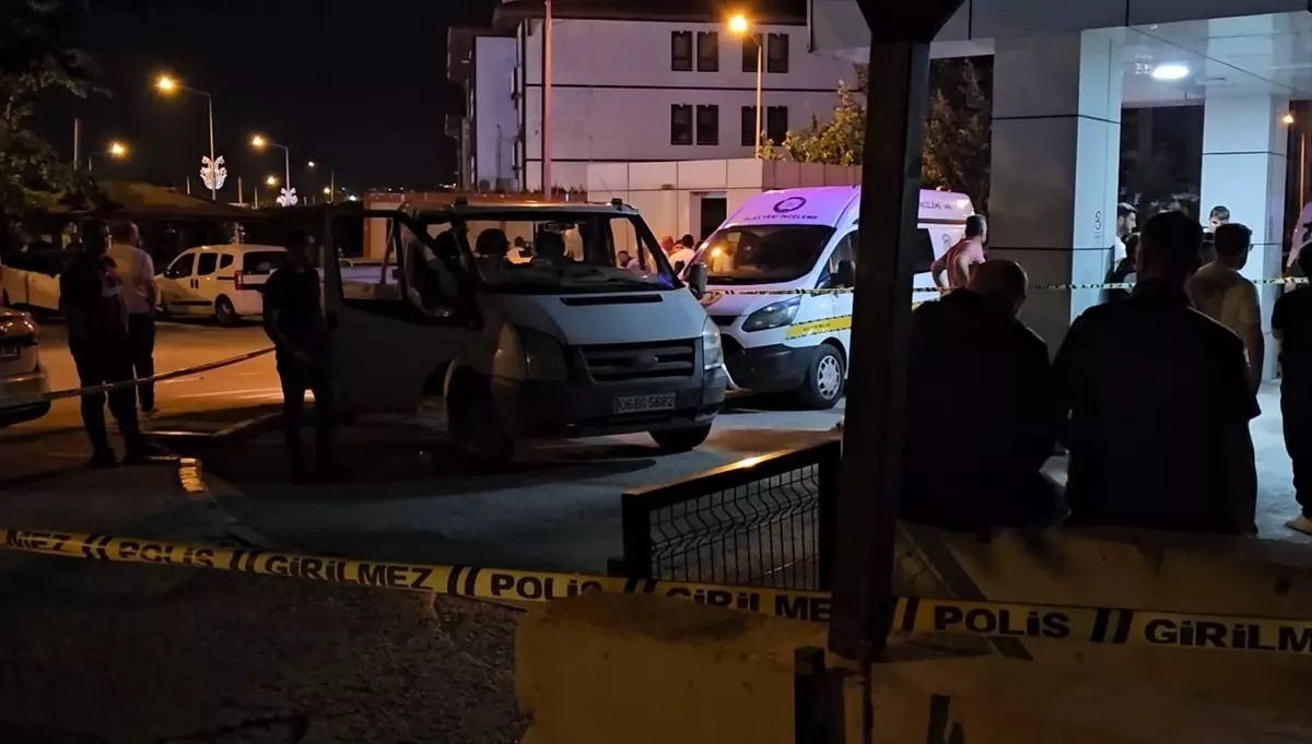 Sapanca'da hastane bahçesinde silahlı kavga: Bir kişi hayatını kaybetti