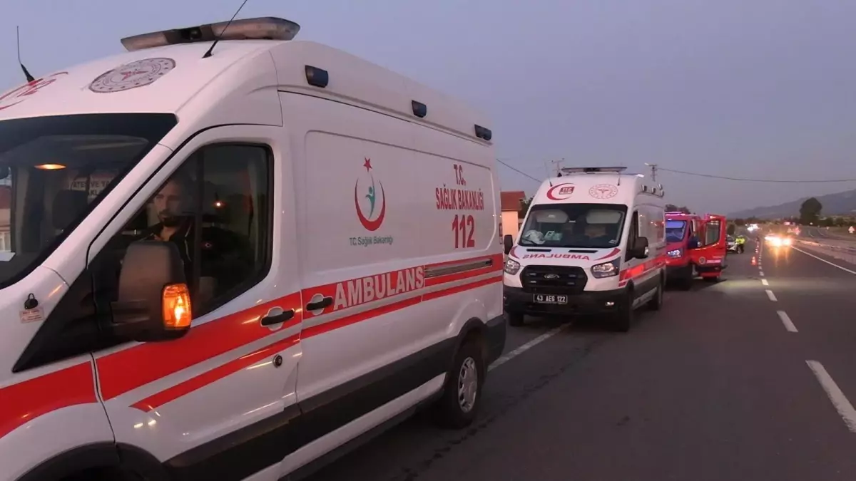 Kütahya'da trafik kazası! 1 kişi hayatını kaybetti, 3 kişi yaralandı