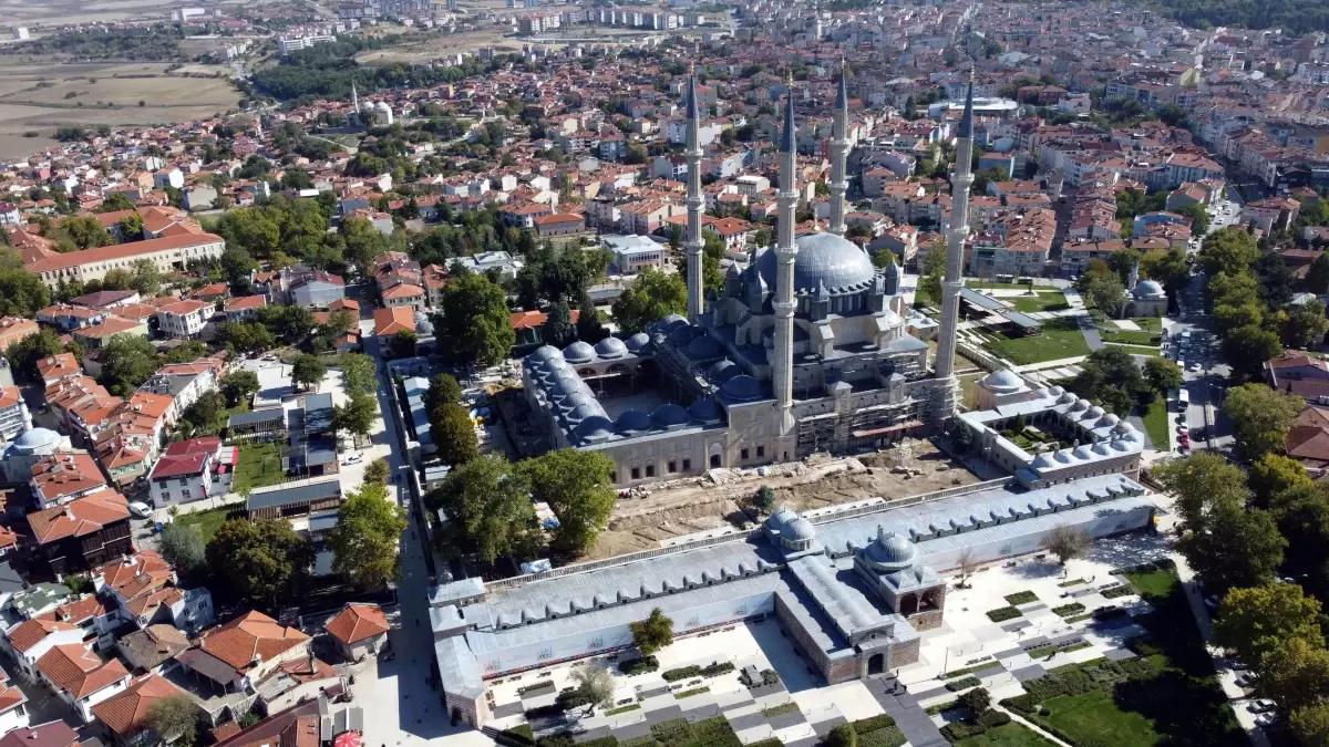 Selimiye Camisi'nde devam eden restorasyon çalışmaları hakkında açıklama