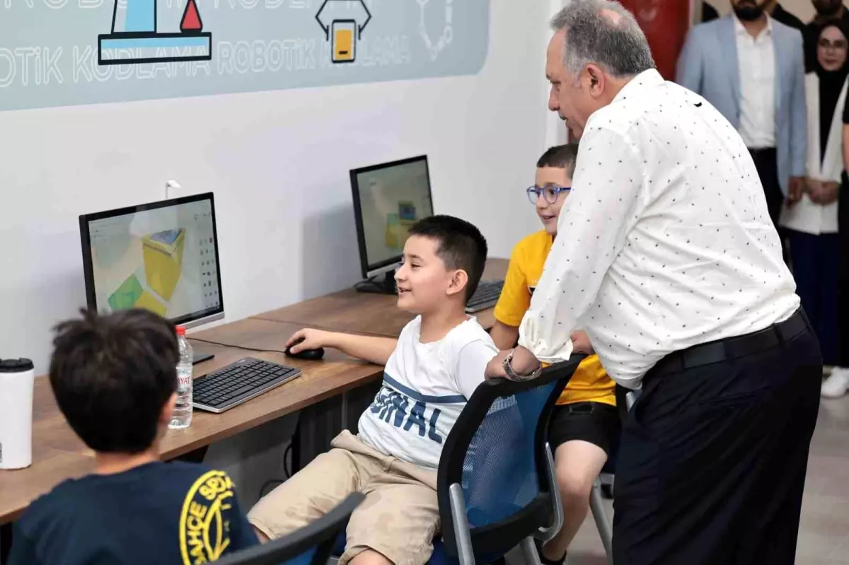 Talas Belediyesi'nden geleceğin kaşiflerine yaz kampı
