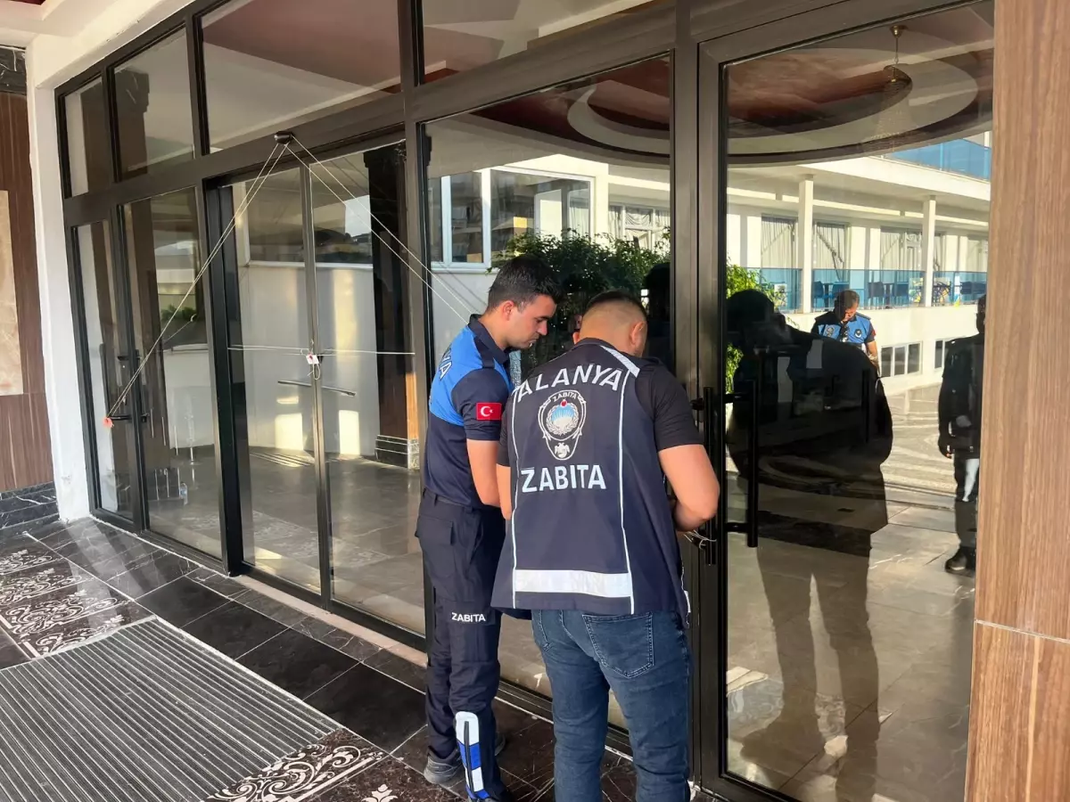 Ruhsatsız 5 yıldızlı otel 112. kez mühürlendi