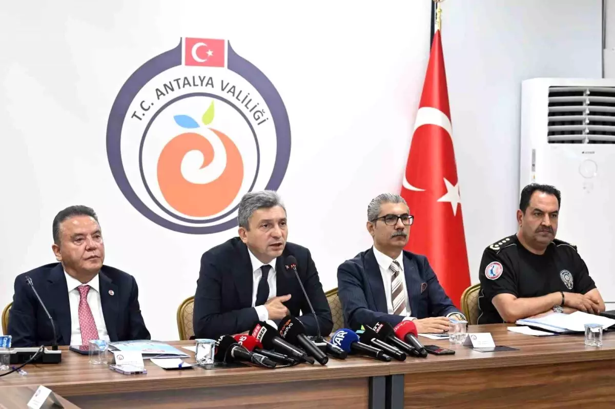 Antalya'da Turizm Güvenliği için Denetimlerin Sıkılaştırılması Kararı