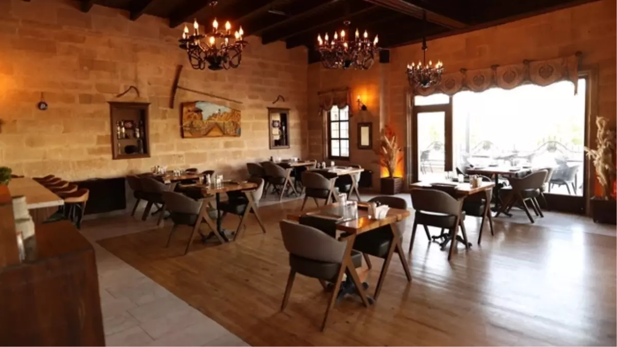 Kapadokya'da Eski İstanbul Meyhane Kültürü Ferize Restaurant ile Canlanıyor