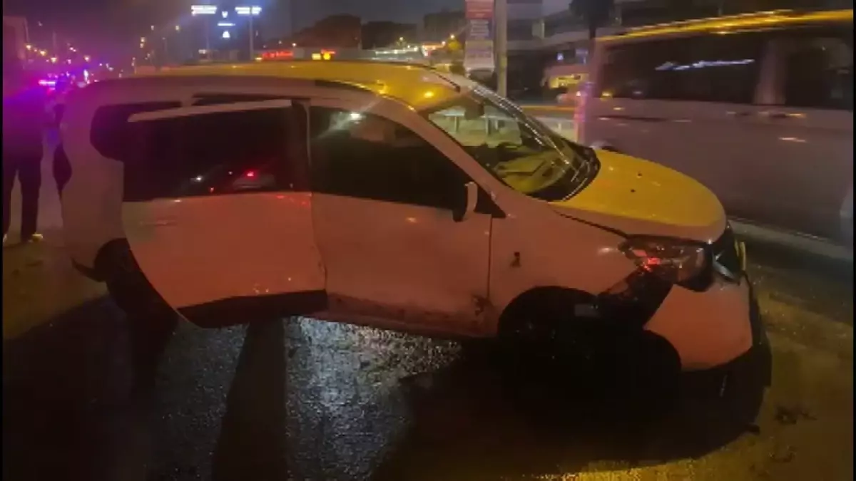 Pendik'te Zincirleme Kaza: 5 Yaralı