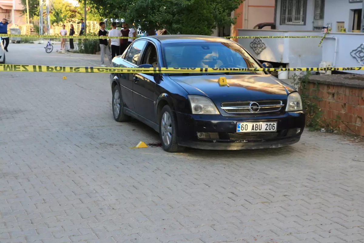 Tokat'ta Trafik Kazası: 3 Yaşındaki Efe Hayatını Kaybetti