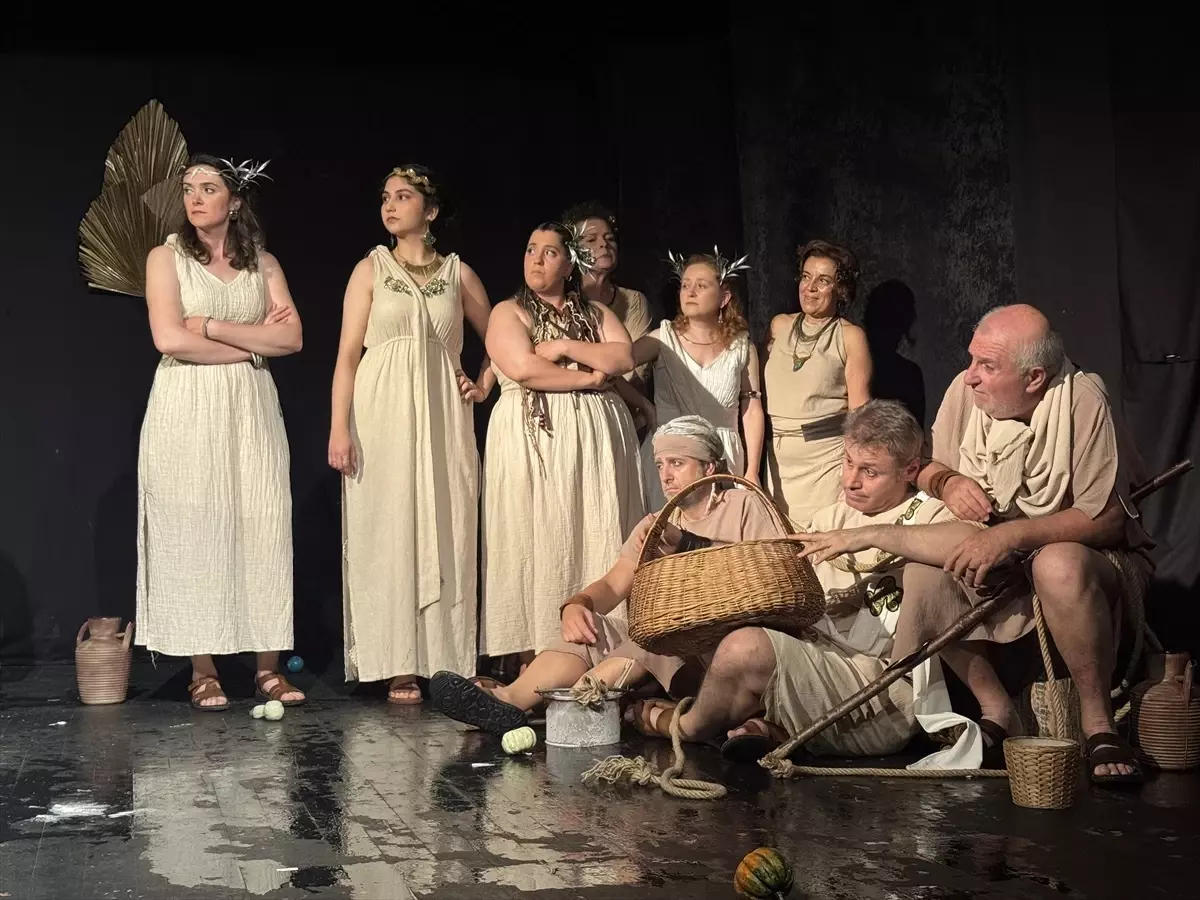 KODOSK'tan Lysistrata Tiyatrosu
