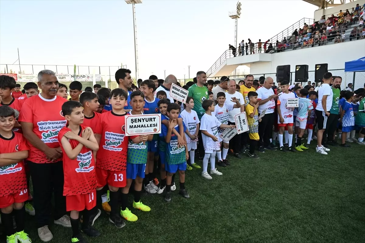 Gaziantep'te Futbol Turnuvası Başladı