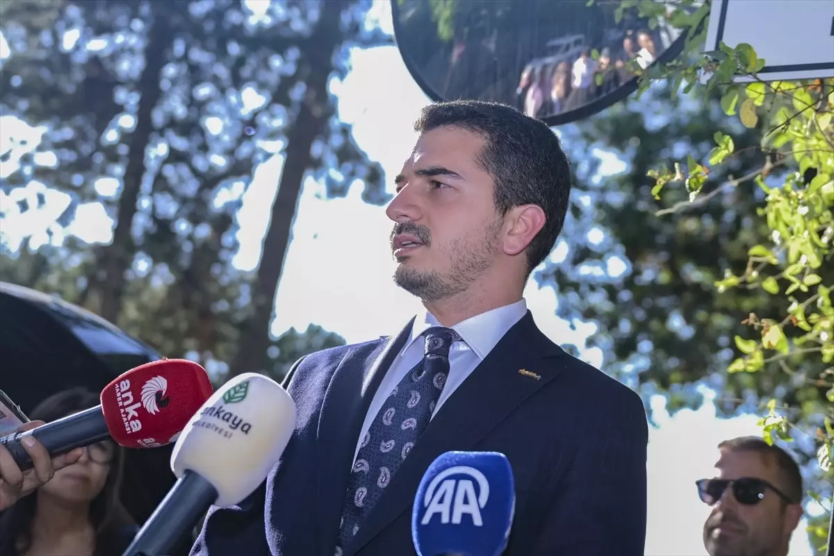 Ememem'den Paris'te Renkli Mozaik