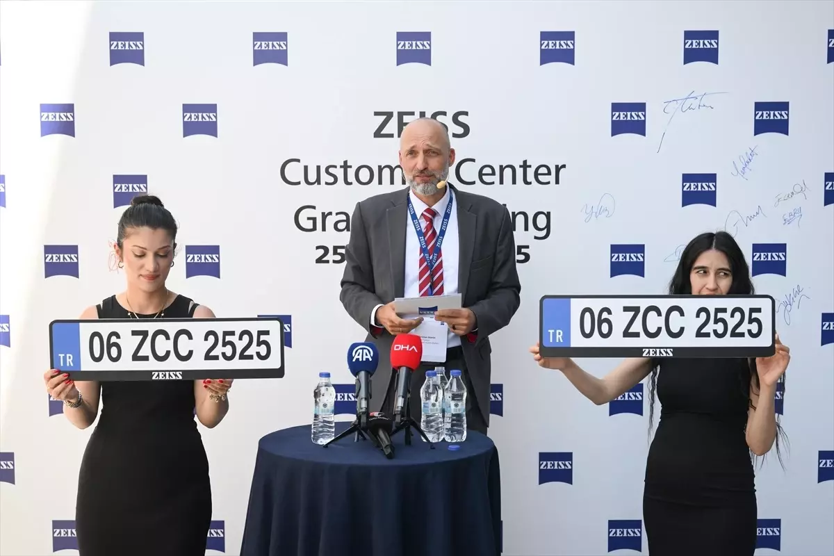 ZEISS Türkiye'de Yeni Müşteri Merkezi Açtı