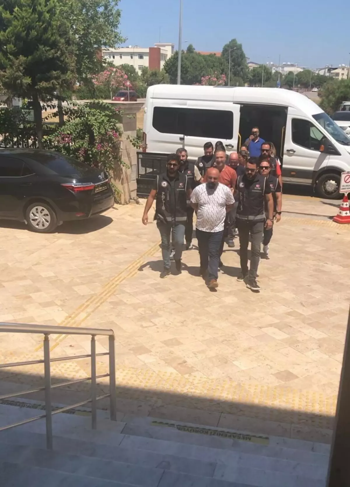 Didim Belediyesi'nde Usulsüzlük Operasyonu: 4 Tutuklama