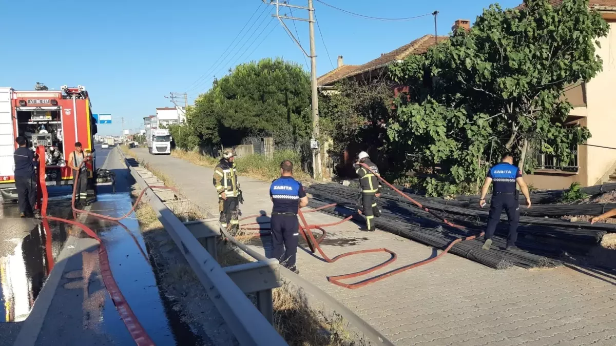 Körfez'de Metruk Bina Yangını