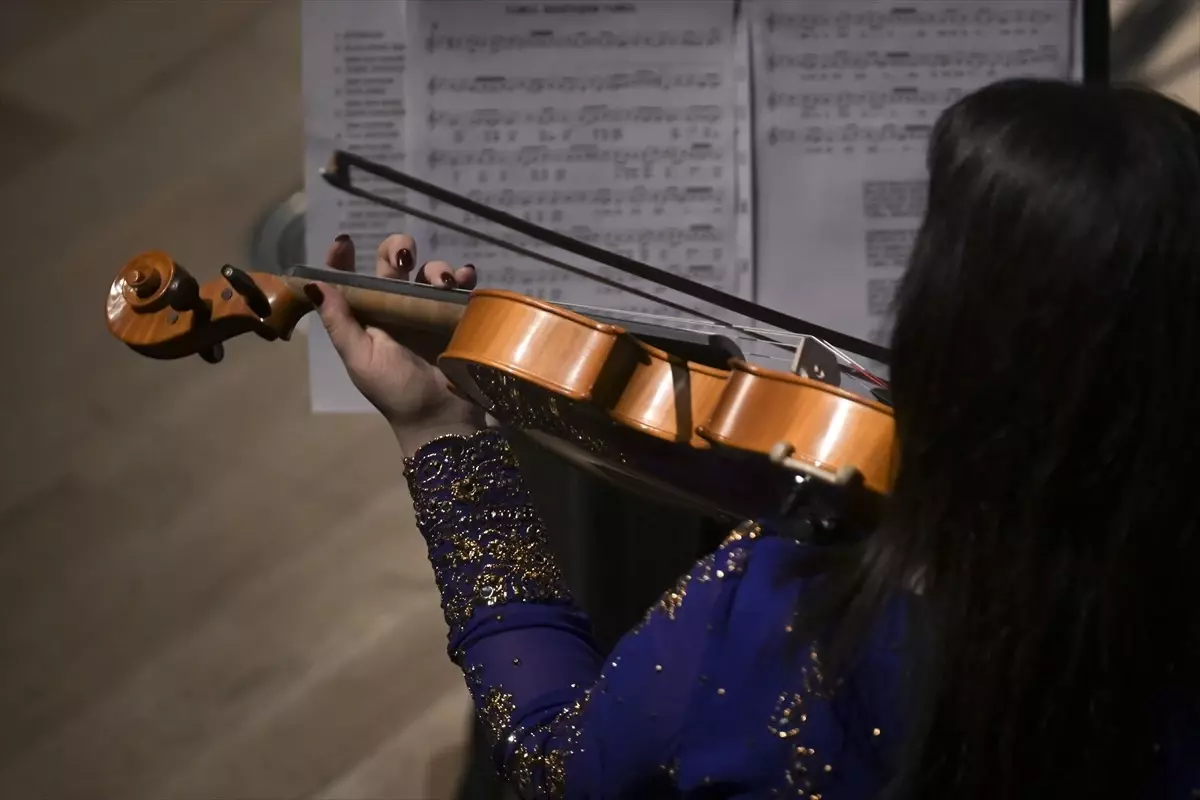 Ankara Türk Dünyası Müzik Topluluğu Sezonu Kapadı
