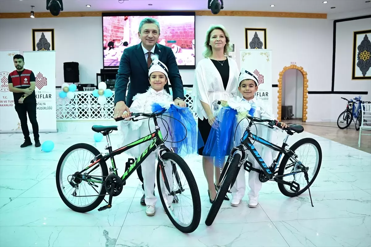 Antalya'da 75 Çocuk için Sünnet Şöleni