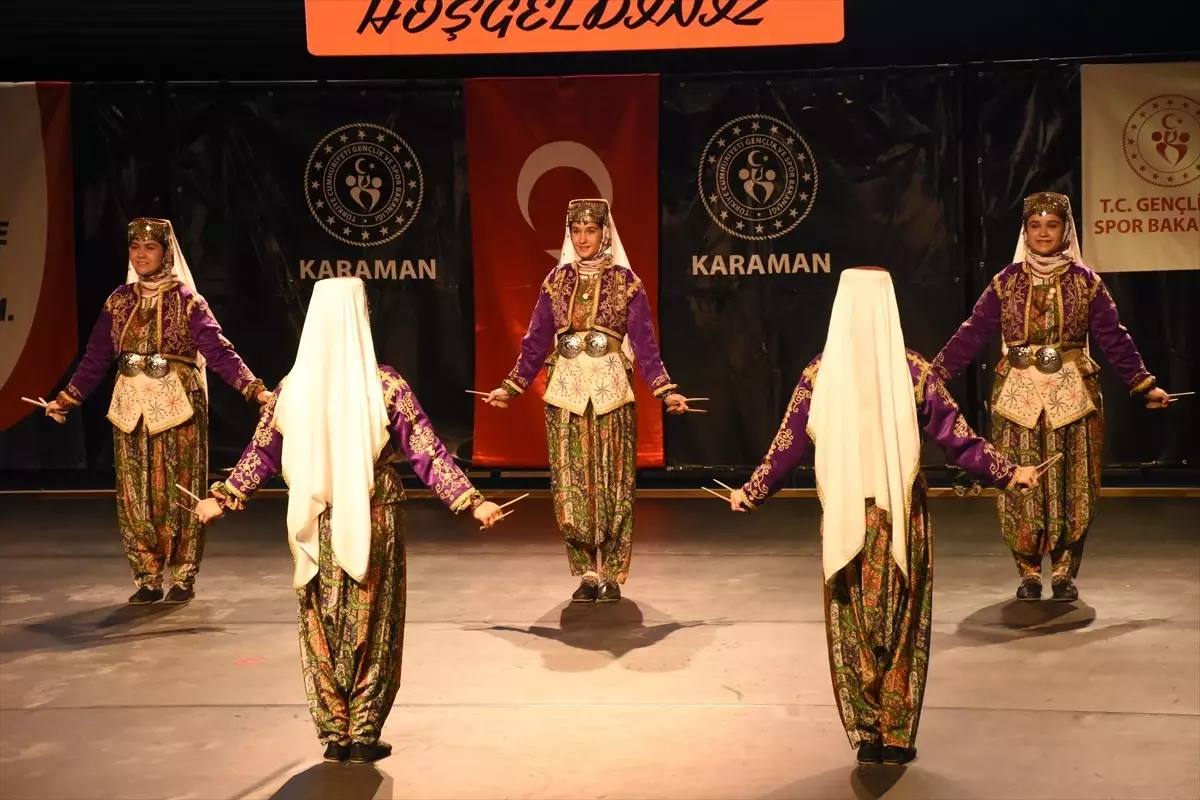 Karaman'da Halk Oyunları Şampiyonası Düzenlendi