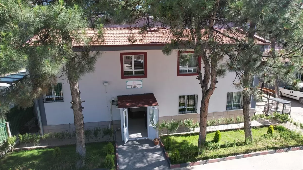 Çubuk'ta Yeni Öğretmenevi Açıldı