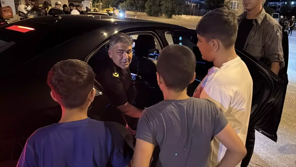 Emniyet Müdürü'nden Çocuklara Kitap Tavsiyesi