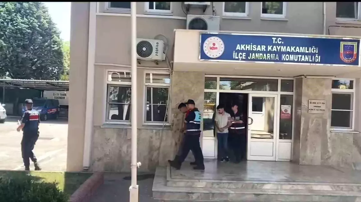 Akhisar'da Hırsızlık Olayı Aydınlatıldı