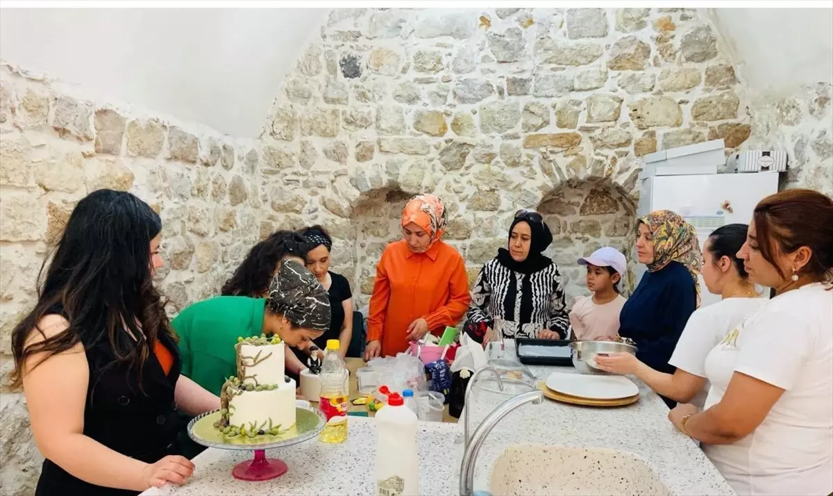 Mardin'de Kadınlara Mesleki Eğitimler Devam Ediyor