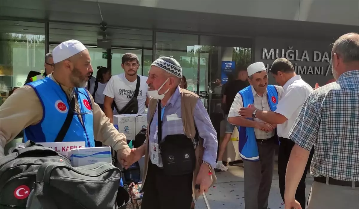 Dalaman'da Hacı Kafirisi Karşılandı