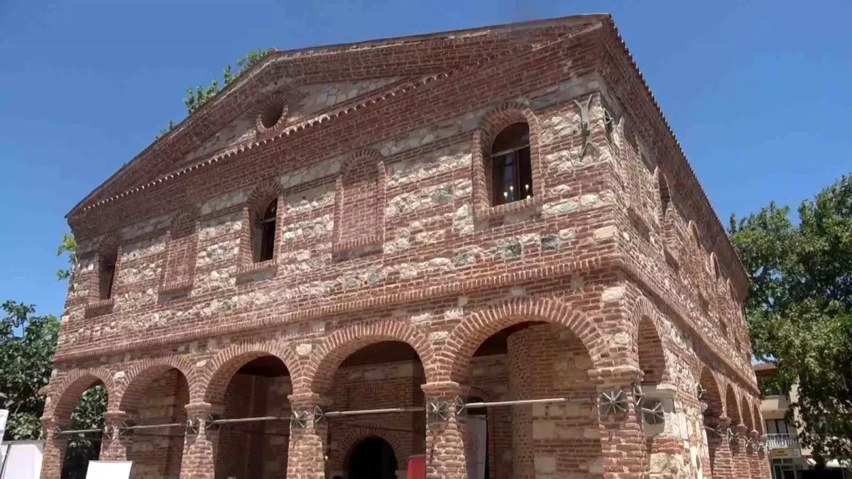 Özlüce Camii Yeniden İbadete Açıldı
