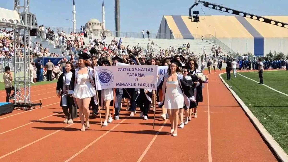 Tekirdağ'da Coşkulu Mezuniyet Töreni