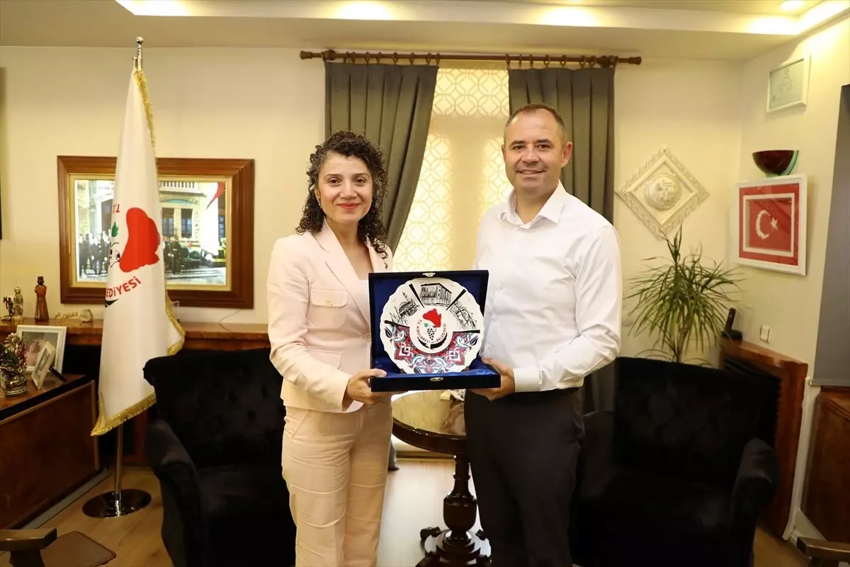 Vali Yardımcısı Tuncer Veda Ziyaretleri Yapıyor