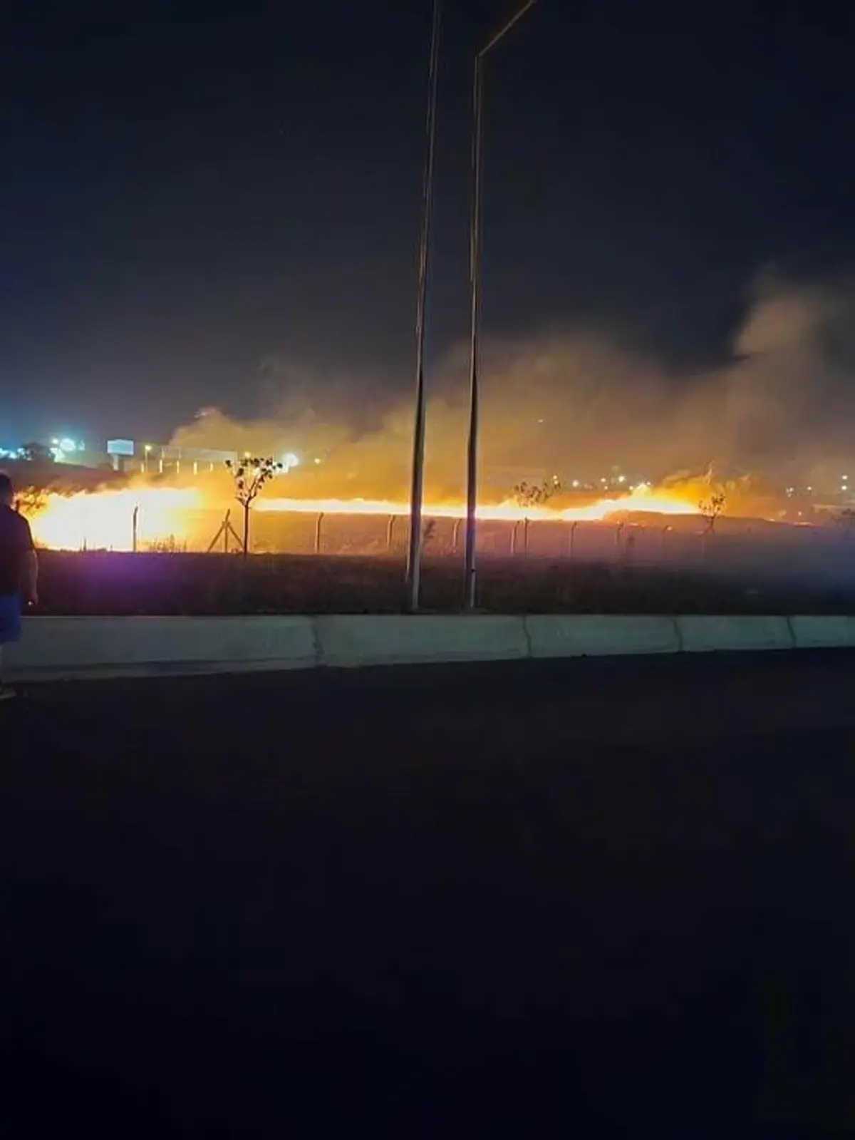 İzmir'de Otobüs Terminalinde Yangın