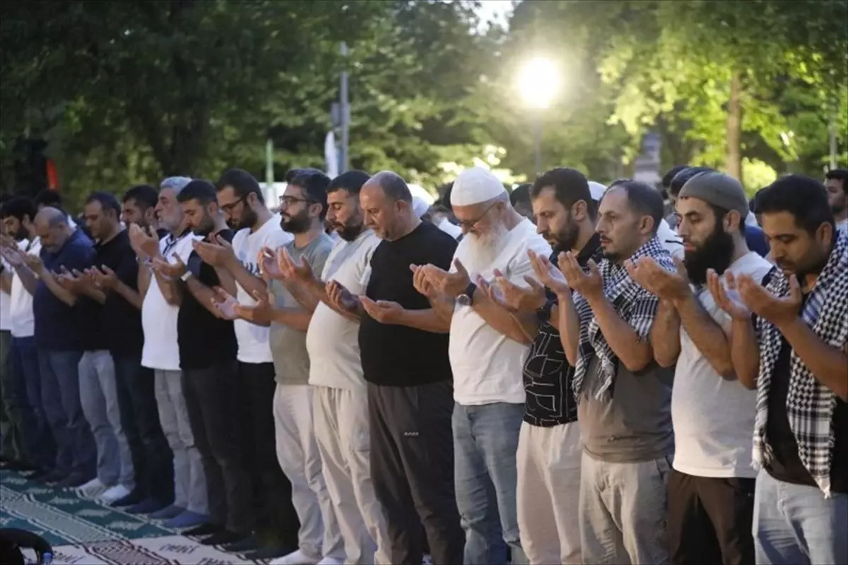 Gazze İçin İsyan Eylemi