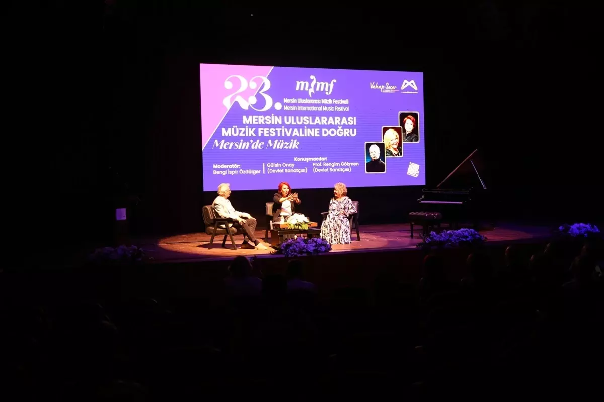 Mersin Uluslararası Müzik Festivali'nde Söyleşi