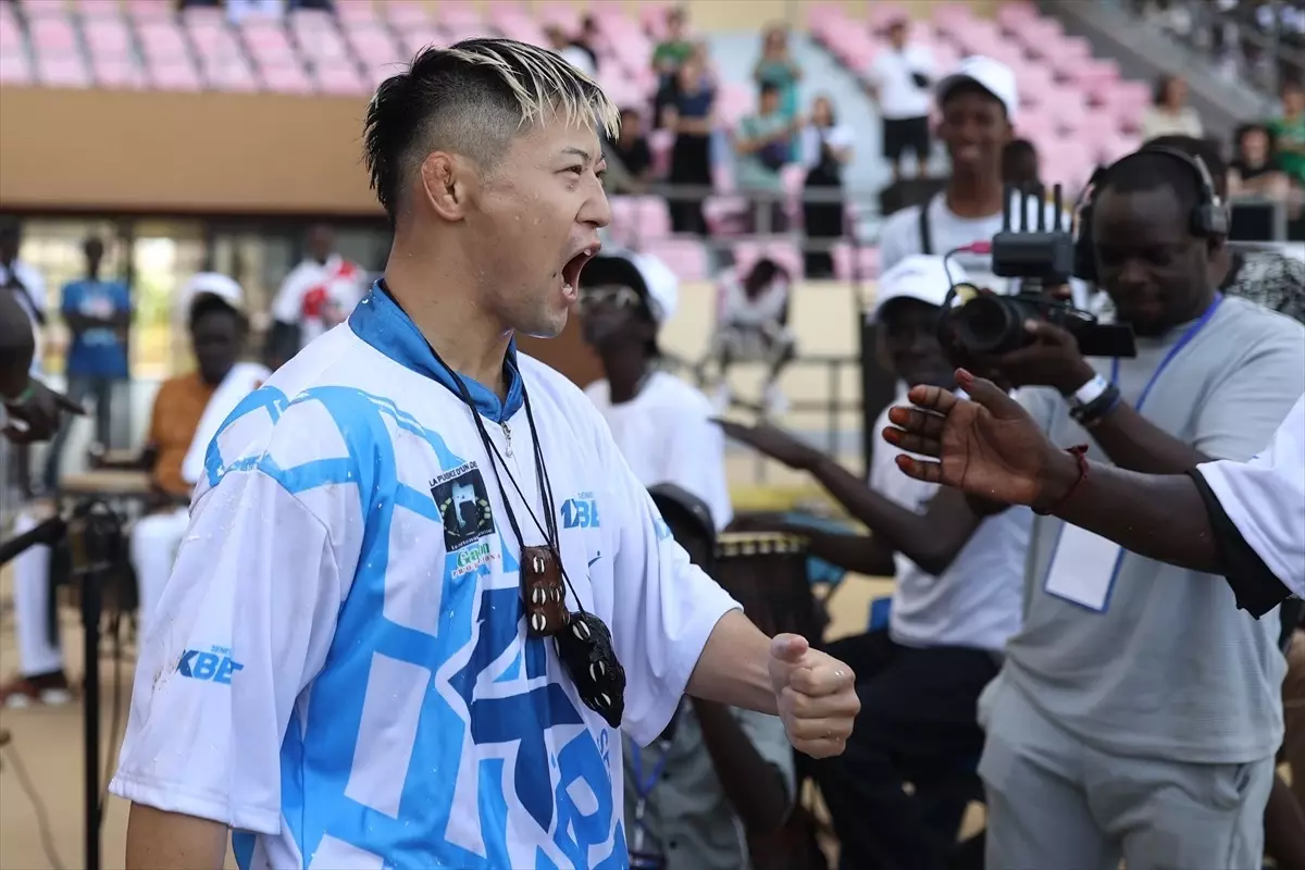Japon Güreşçi Senegal'de Zafer Kazandı