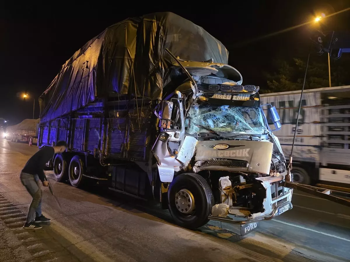 Adana-Pozantı Otoyolu'nda Trafik Kazası