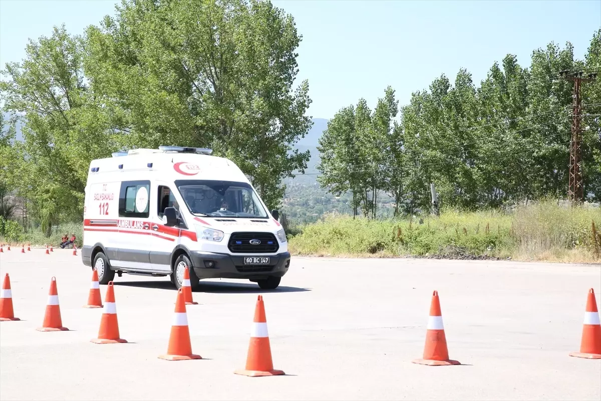 Tokat'ta Ambulans Sürüş Eğitimi