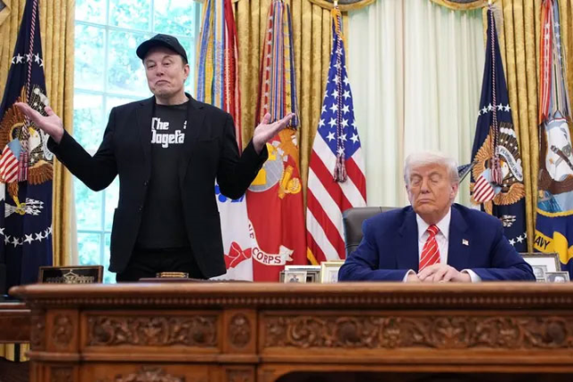 Trump, Elon Musk'ı sınır dışı etmekle tehdit etti
