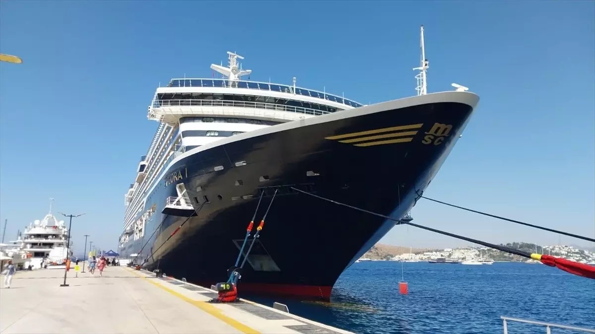Bodrum'a Lüks Kruvaziyer Ziyareti