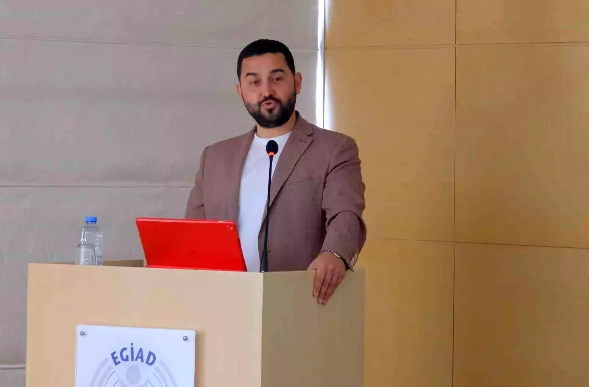 EGİAD'da SGK ve Geleceğin Çalışma Modelleri Semineri