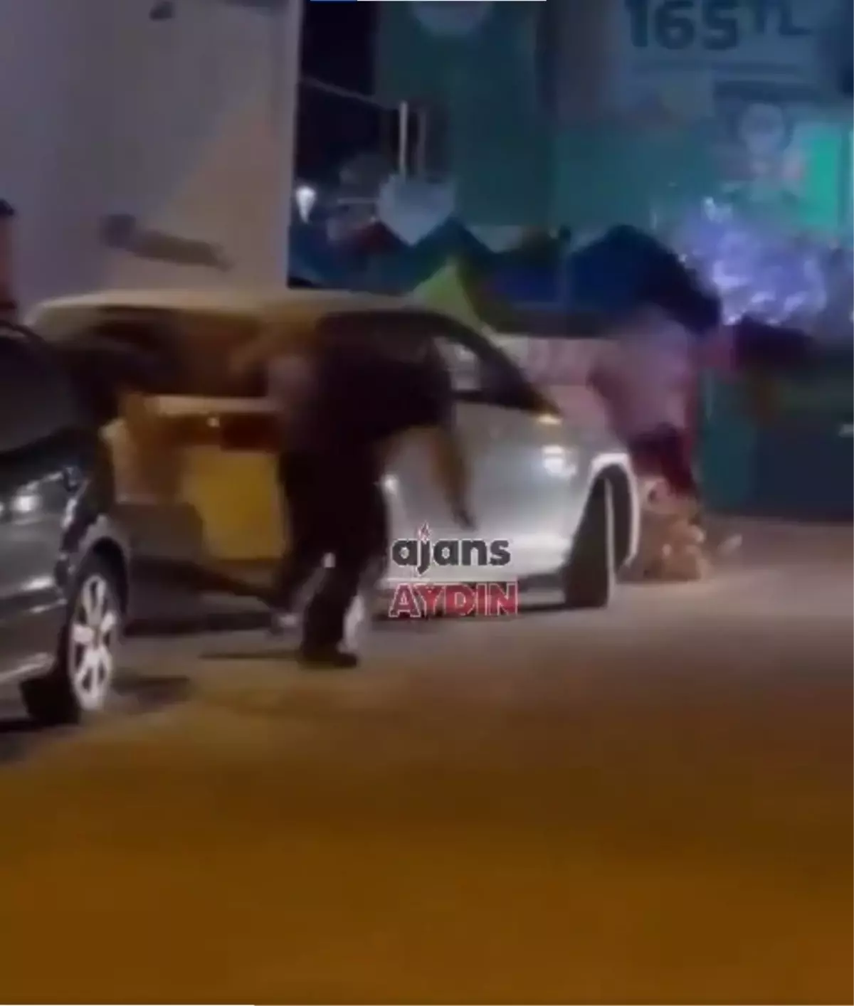 Zabıtadan tepki çeken hareket! Küçük çocuğu pusu kurup yakaladılar