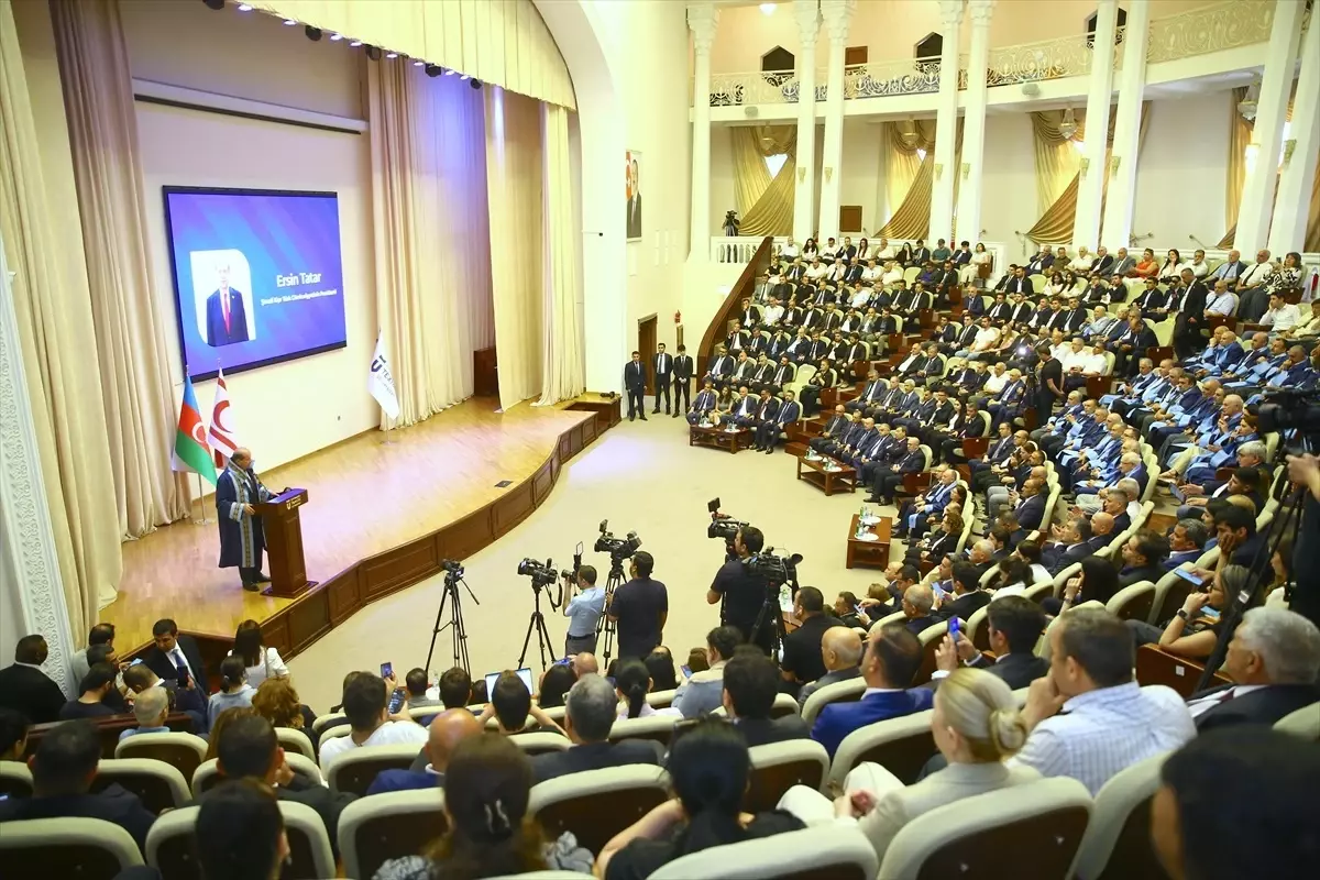 Tatar'a Azerbaycan'dan Fahri Doktora
