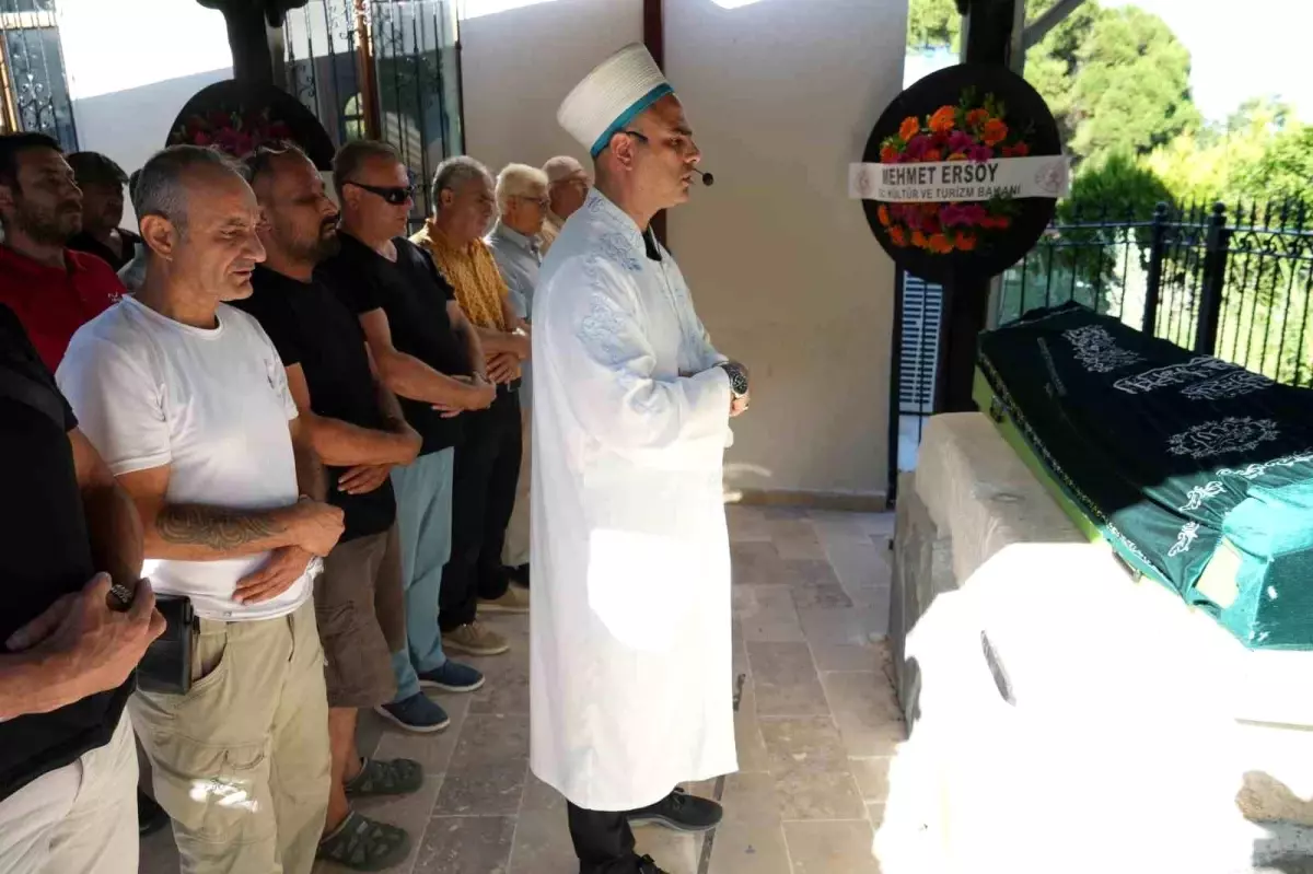 Kibritçi Cevat Son Yolculuğuna Uğurlandı