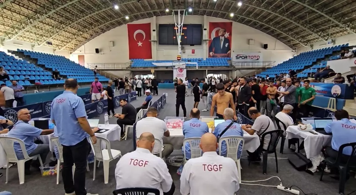 Kırkpınar Yağlı Güreşleri Başlıyor