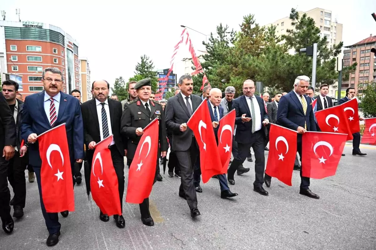 Atatürk'ün Erzurum'a Gelişinin 106. Yıl Dönümü Törenle Kutlandı