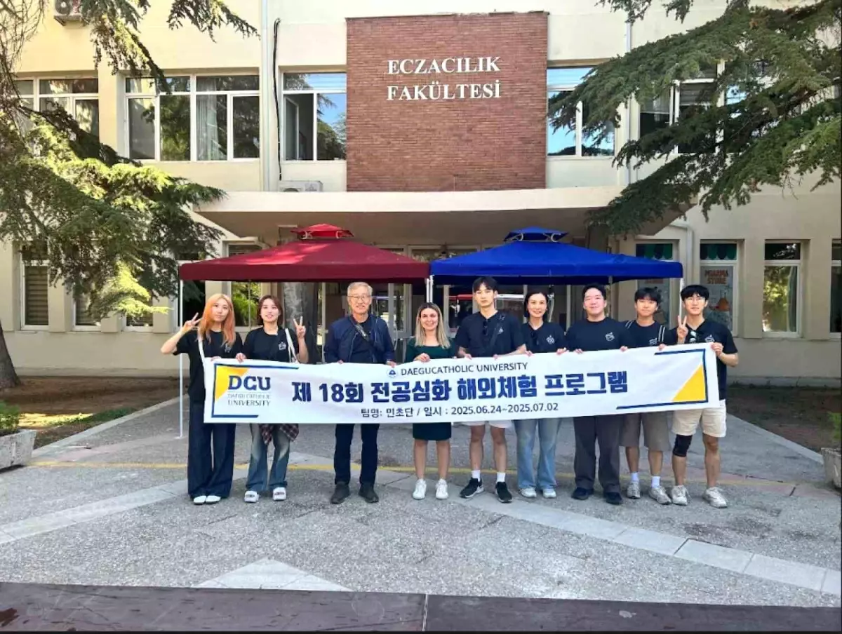 Anadolu Üniversitesi'nde Koreli Akademisyenler Ağırladı