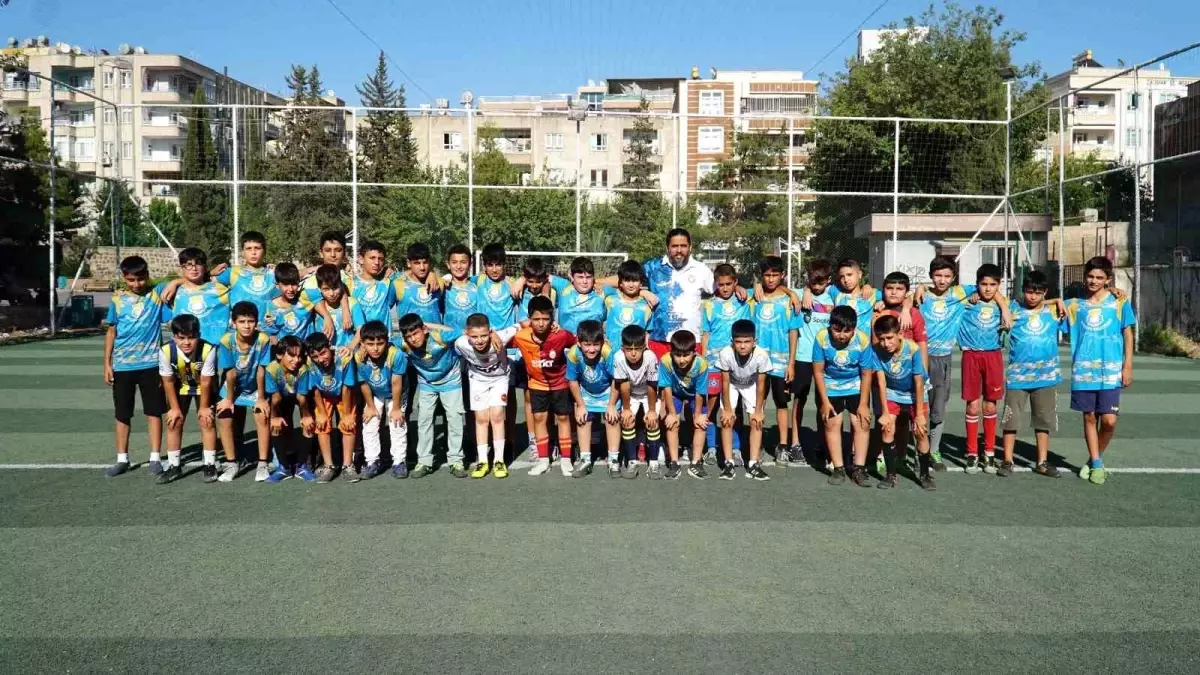 Haliliye Belediyesi'nden Çocuklara Yönelik Futbol Kursu