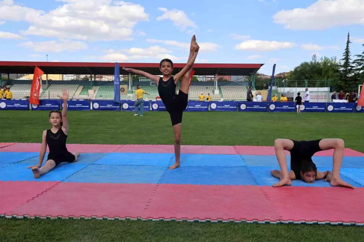 Kırşehir'de Yaz Spor Okulları Başladı