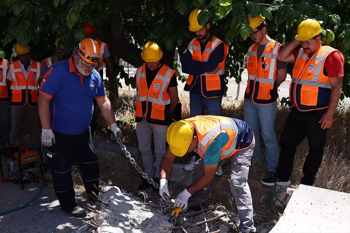 Kayseri'de Deprem Eğitimleri Başladı